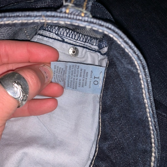 AMERICAN EAGLE - Picture 2 of 3